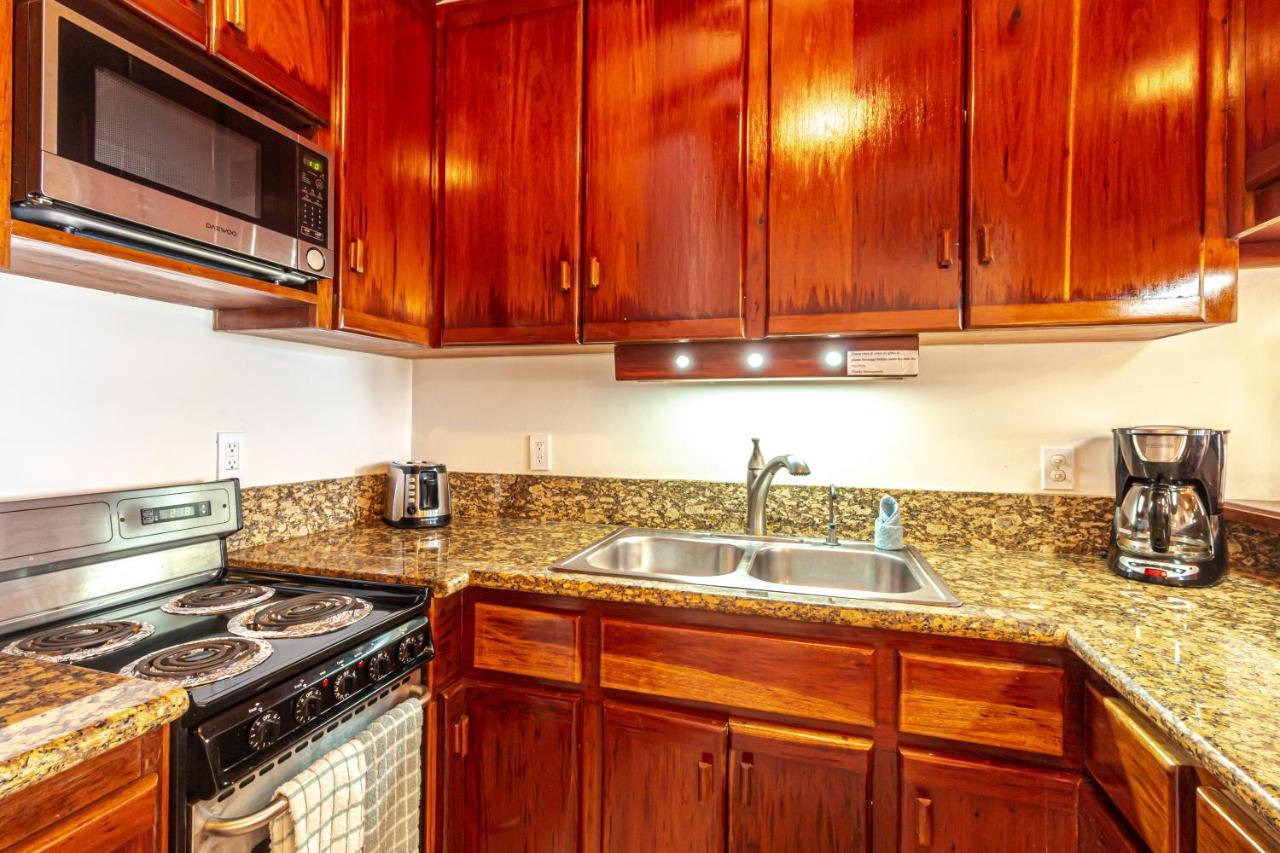 Coral Bay Villas San Pedro  Eksteriør billede
